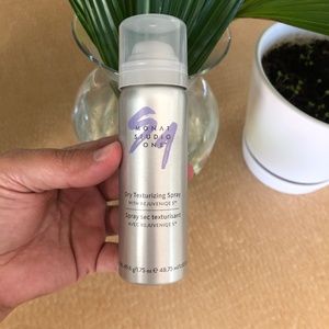 Monat Dry Texturizing Spray